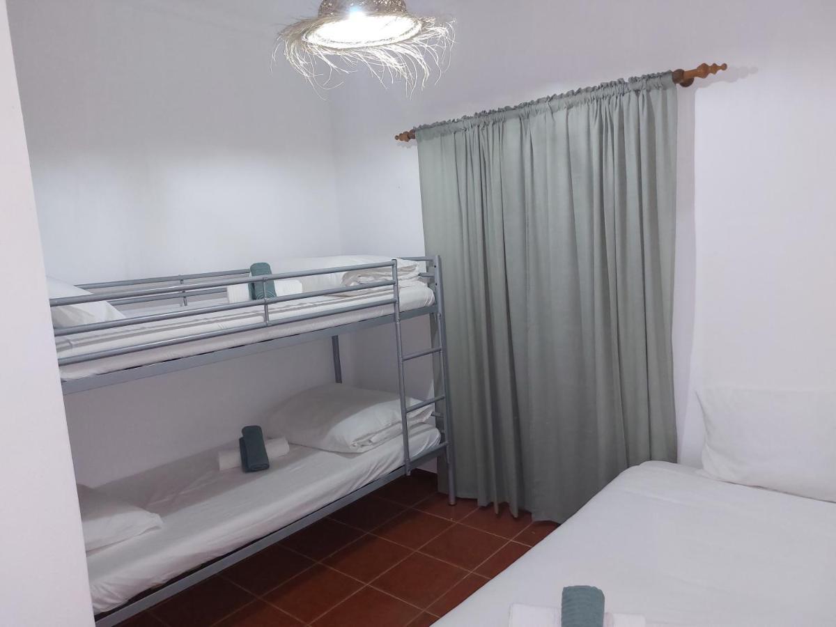 Gota D'Agua Guest House Віла-Нова-де-Мілфонтеш Екстер'єр фото